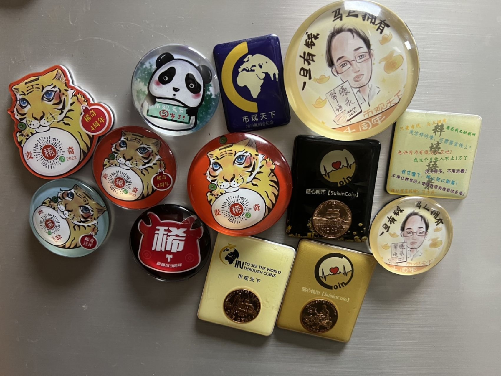 搞币展以来收藏了那么多冰箱贴～
