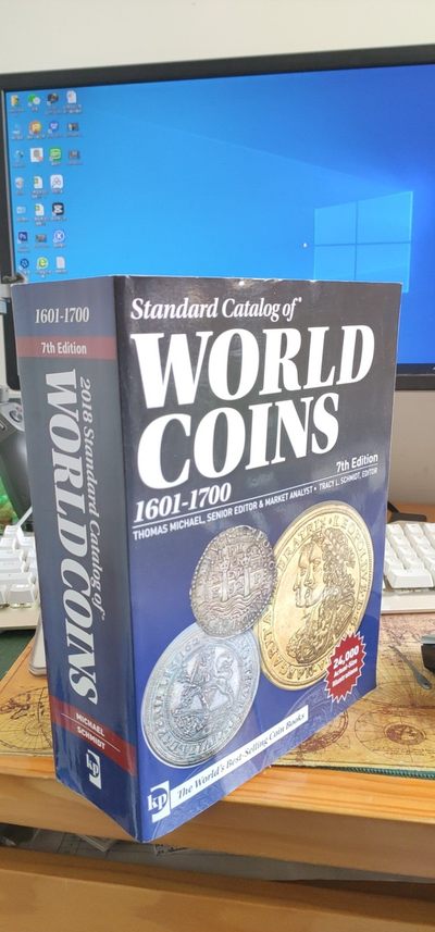 拍了本3公斤重的克劳斯钱币目录