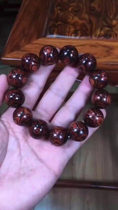 1.8精品海黄野生对眼手串，