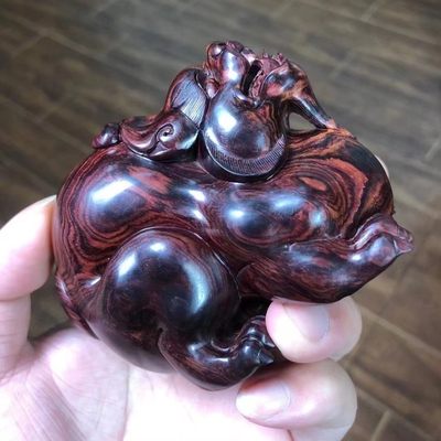 帝王紫海黄新加款的招财貔貅，绚丽纹理，