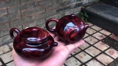 精品海黄，一木两把《西施壶》和《仿古壶》