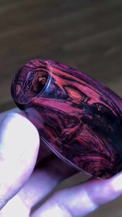 顶级海黄《鼻烟壶》