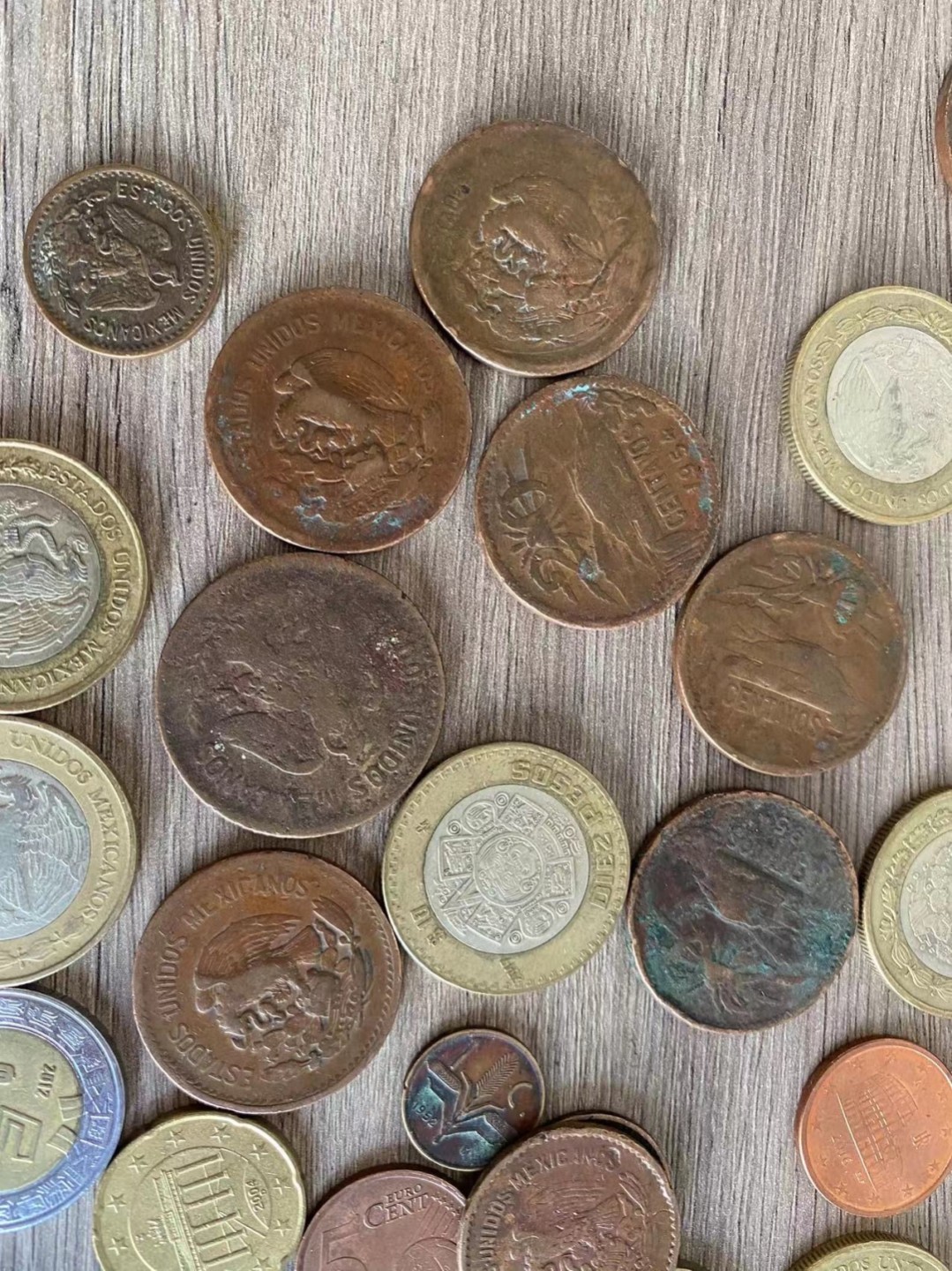 墨西哥鹰币银币 价值未知