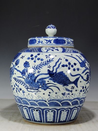 全国多处库房，北京山东两家实体店，一手货源，主营瓷器，玉器，清明字画，老翡翠，老 cha 老jiu等，一手货源价格最低，店内所有藏品与图片一直，各位朋友放心选购