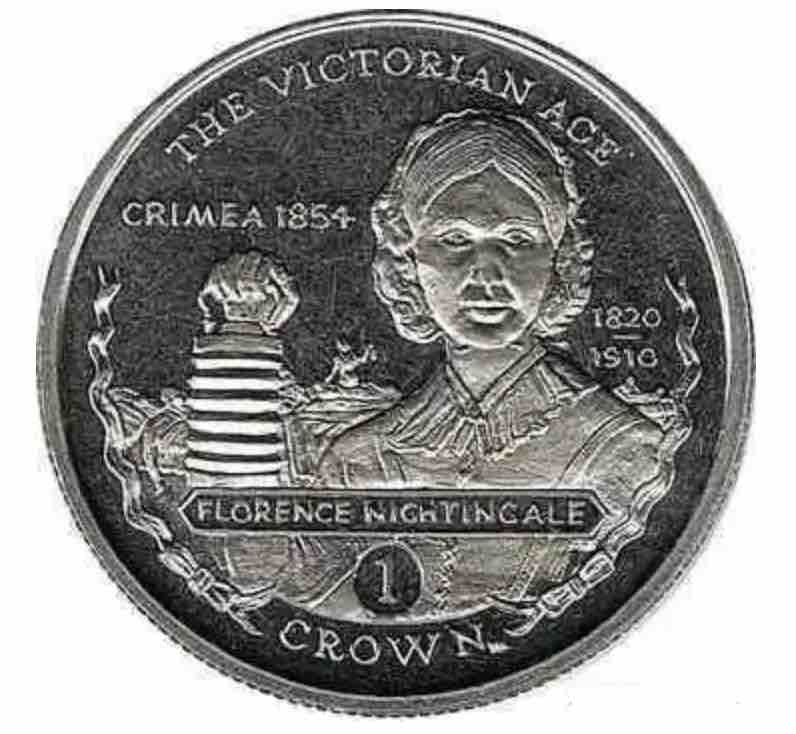 灯光摇曳着飘过来了，寒夜似乎也充满了温暖……