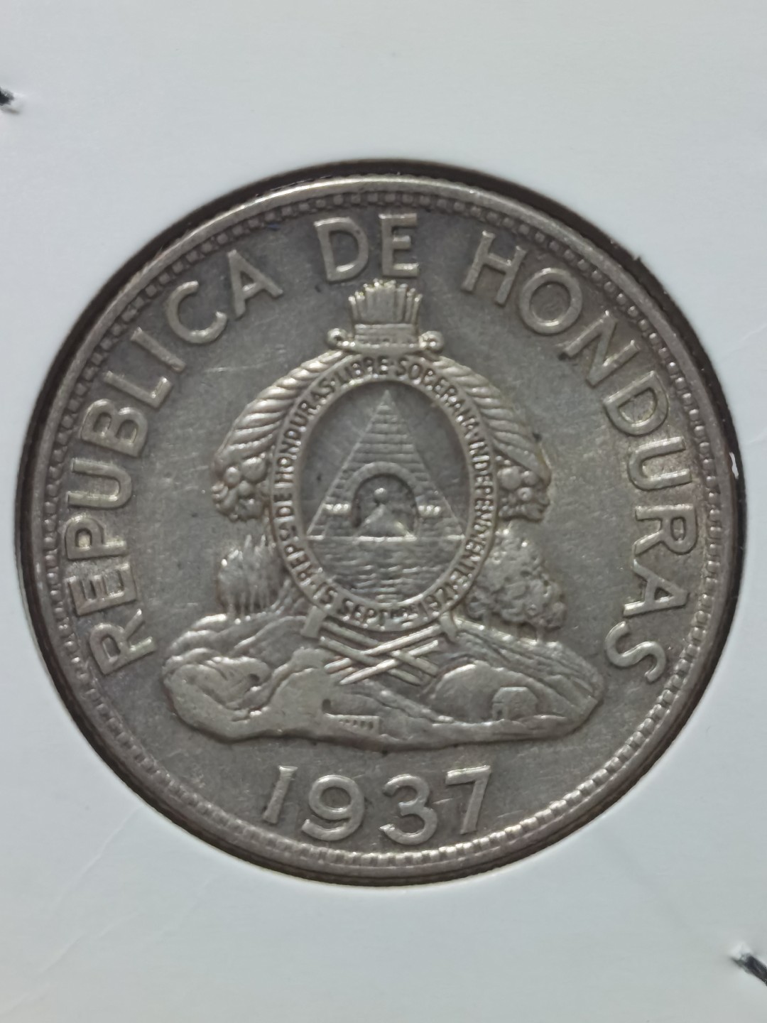 洪都拉斯 币制改革100centabos=1lempira