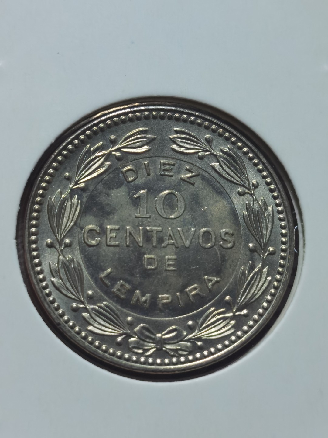 洪都拉斯 币制改革100centabos=1lempira