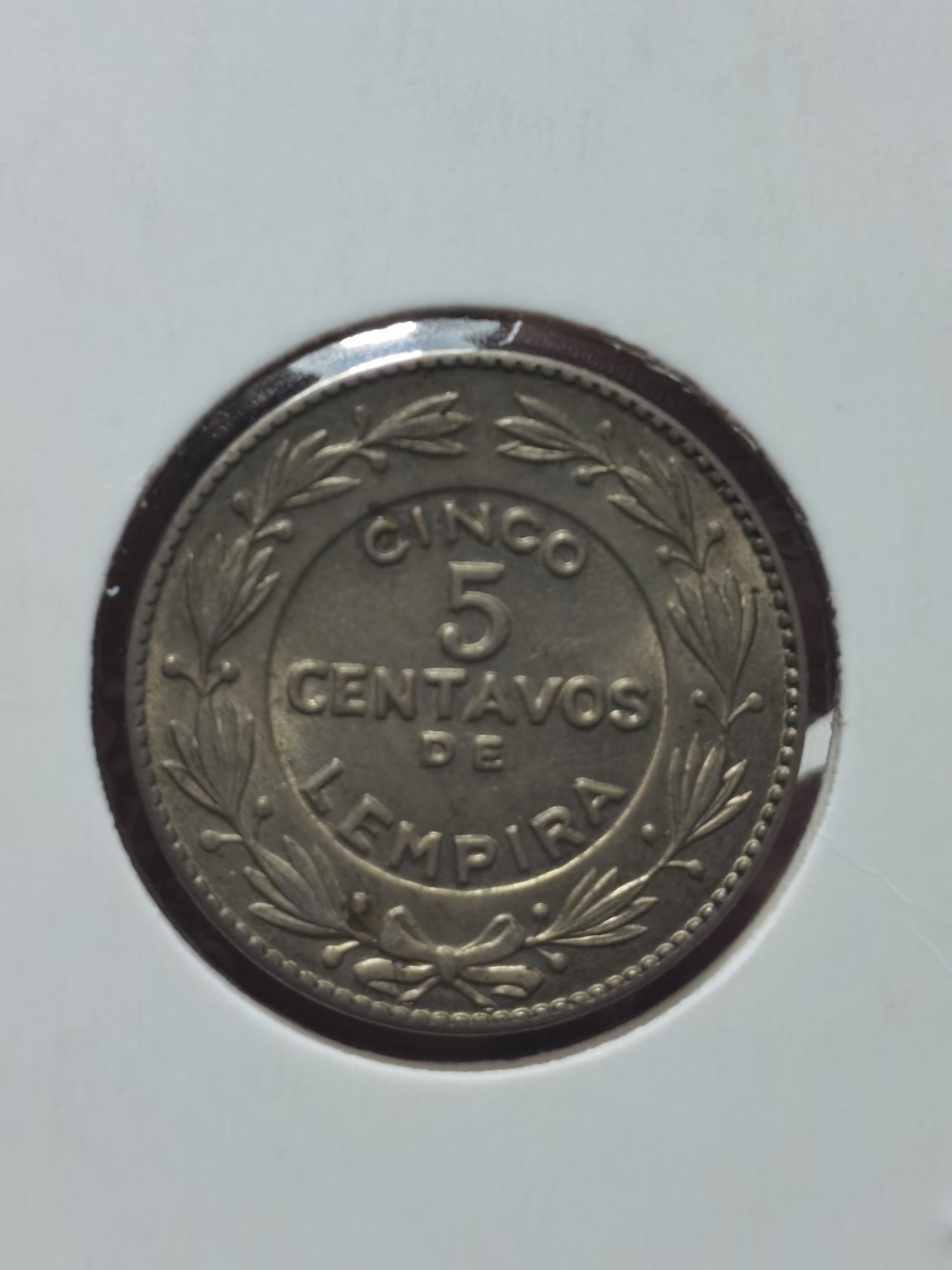 洪都拉斯 币制改革100centabos=1lempira