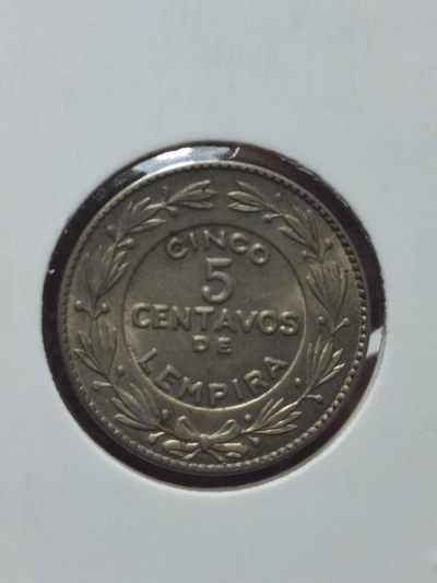 洪都拉斯 币制改革100centabos=1lempira