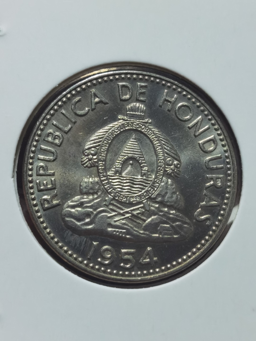 洪都拉斯 币制改革100centabos=1lempira