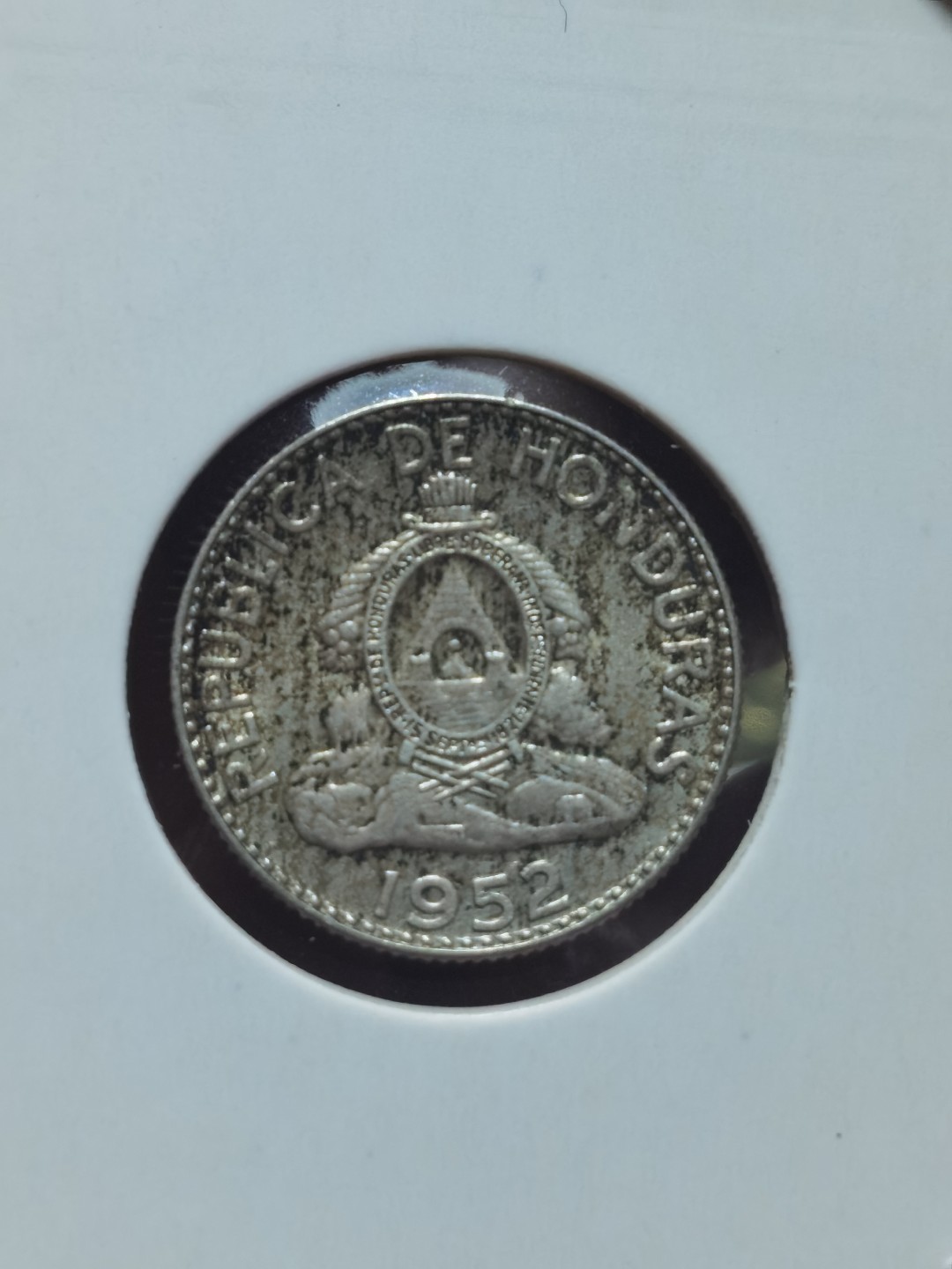 洪都拉斯 币制改革100centabos=1lempira