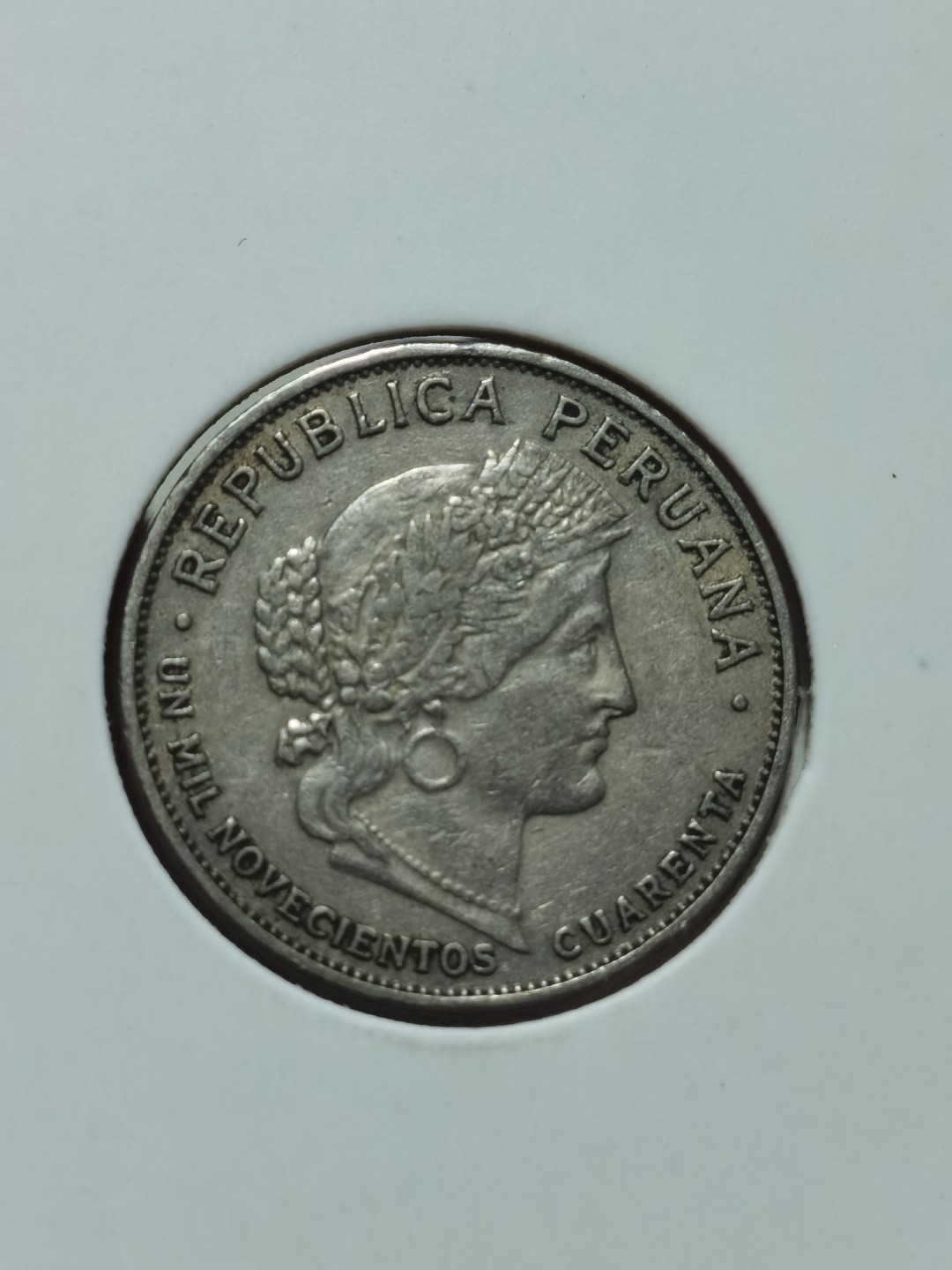 秘鲁 十进位货币 100centavos(10 Dineros)=1 Sol 10 soles=1 libra