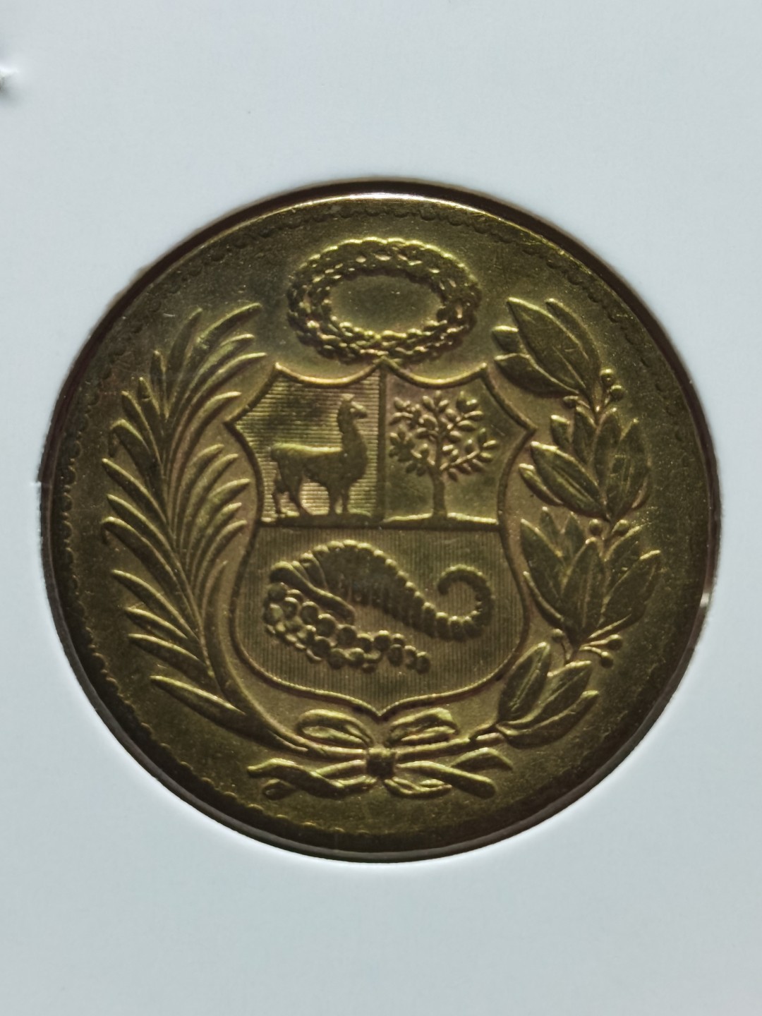 秘鲁共和国 十进位货币 100 centavos(10 dineros)=1 Sol 10 soles=1 libra 