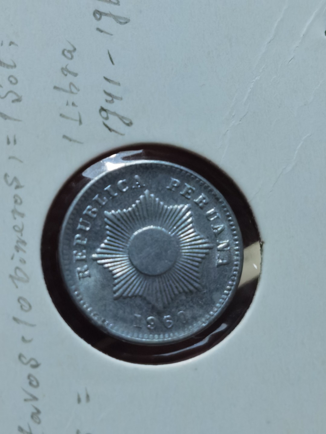 秘鲁共和国 十进位货币 100 centavos(10 dineros)=1 Sol 10 soles=1 libra 