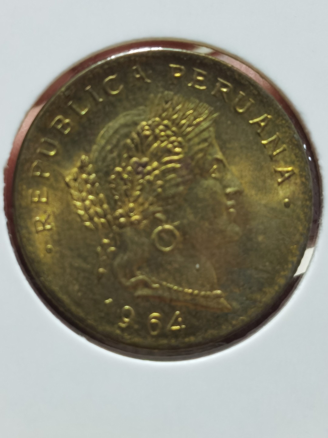 秘鲁共和国 十进位货币 100 centavos(10 dineros)=1 Sol 10 soles=1 libra 