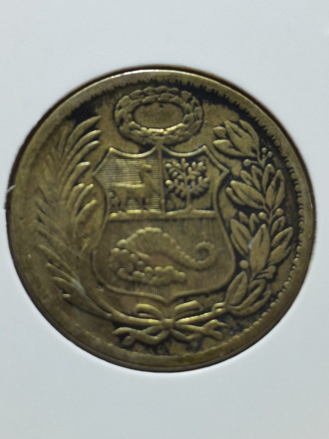 秘鲁共和国 十进位货币 100 centavos(10 dineros)=1 Sol 10 soles=1 libra 