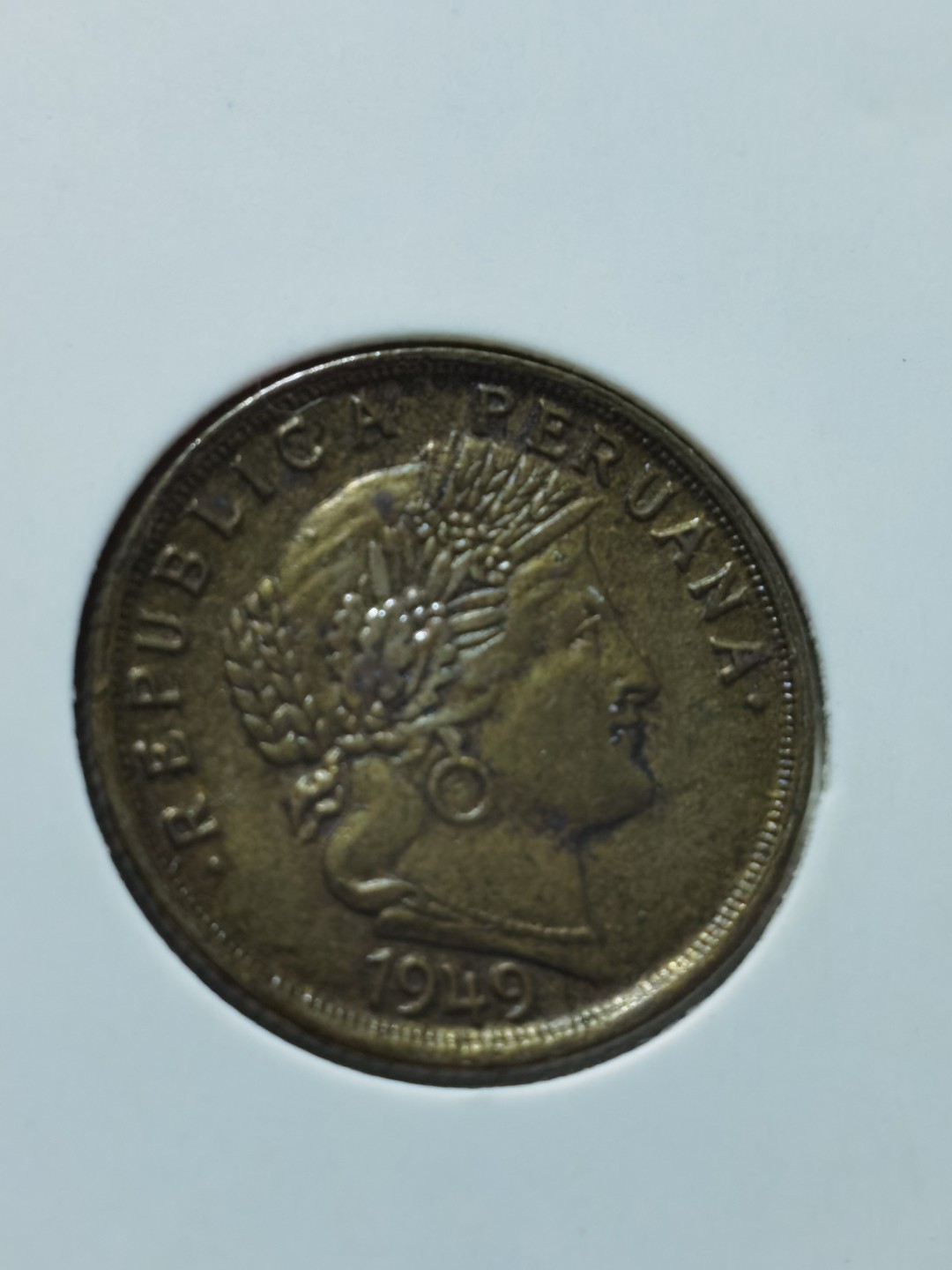 秘鲁共和国 十进位货币 100 centavos(10 dineros)=1 Sol 10 soles=1 libra 