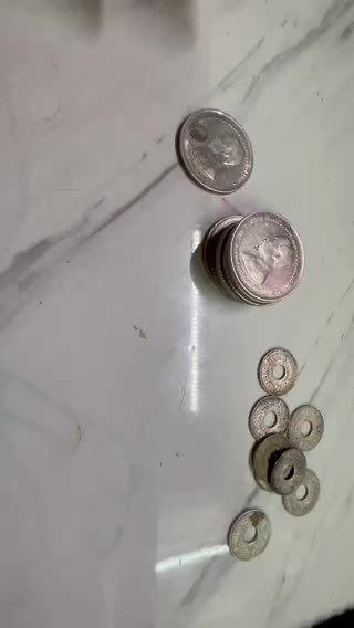 打击太大了…8枚暹罗老银币直接一半报废了？