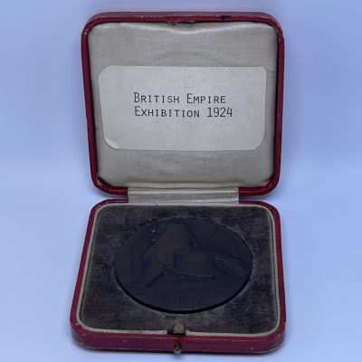 1924 乔治五世 英国博览会纪念章 大铜章 直径：52mm 重：66.6克
最近最满意的收获
