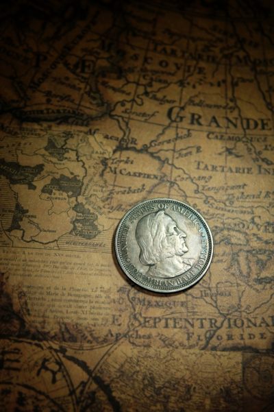 1893年 哥伦布发现美洲400周年半美元纪念银币
