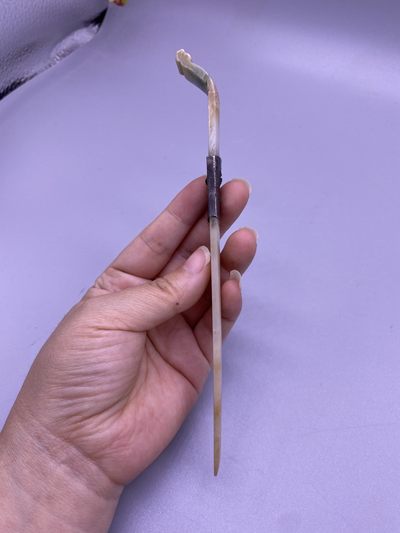 老翡翠簪子，尺寸17厘米，品相如图，600包快递