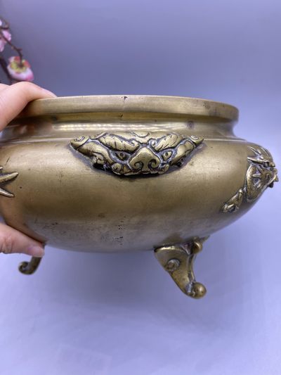 老铜双龙香炉，尺寸13.5*19厘米，品相如图，3000包快递