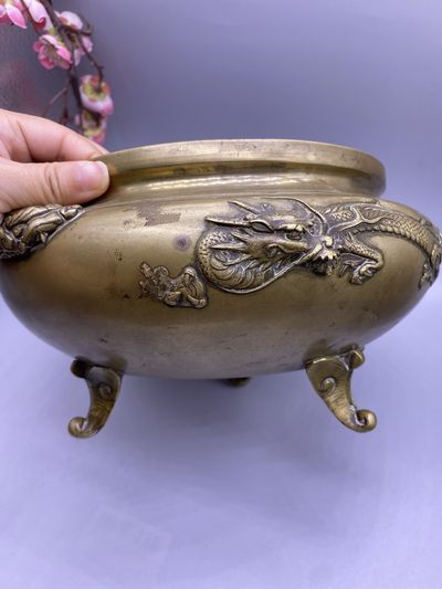 老铜双龙香炉，尺寸13.5*19厘米，品相如图，3000包快递