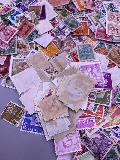 各国邮票1000张，品相如图，500包快递