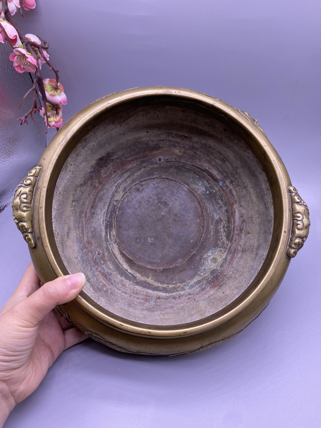 老铜双龙香炉，尺寸13.5*19厘米，品相如图，3000包快递