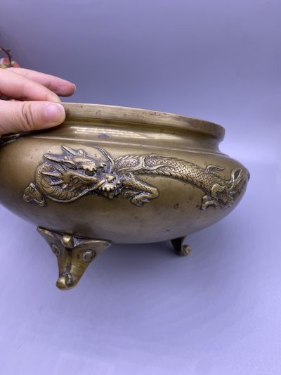 老铜双龙香炉，尺寸13.5*19厘米，品相如图，3000包快递