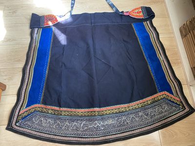 白族特色绣品，尺寸88*72厘米，品相如图，150包快递