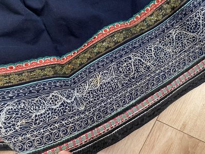 白族特色绣品，尺寸88*72厘米，品相如图，150包快递