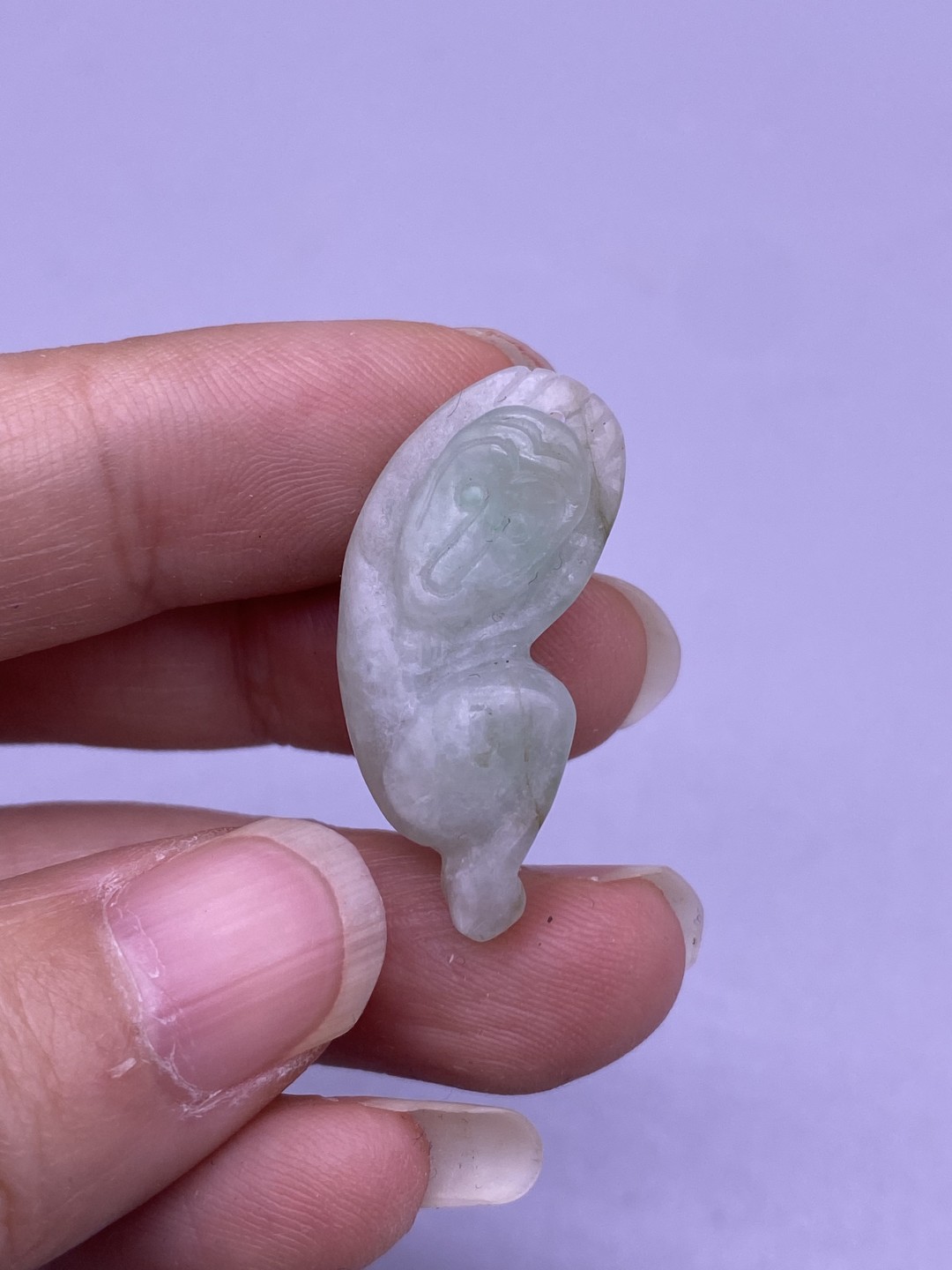 翡翠猴6个，尺寸2.3-3.5厘米，品相如图，400包快递