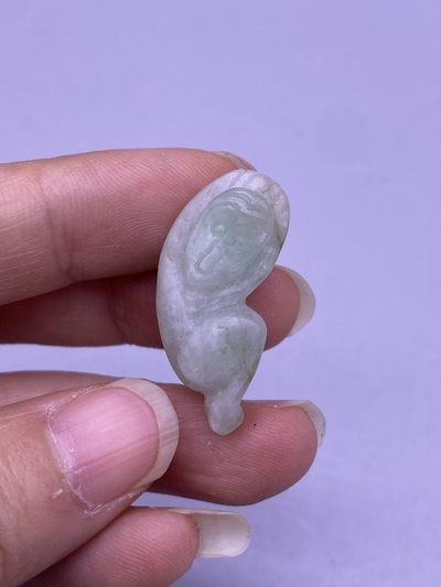 翡翠猴6个，尺寸2.3-3.5厘米，品相如图，400包快递