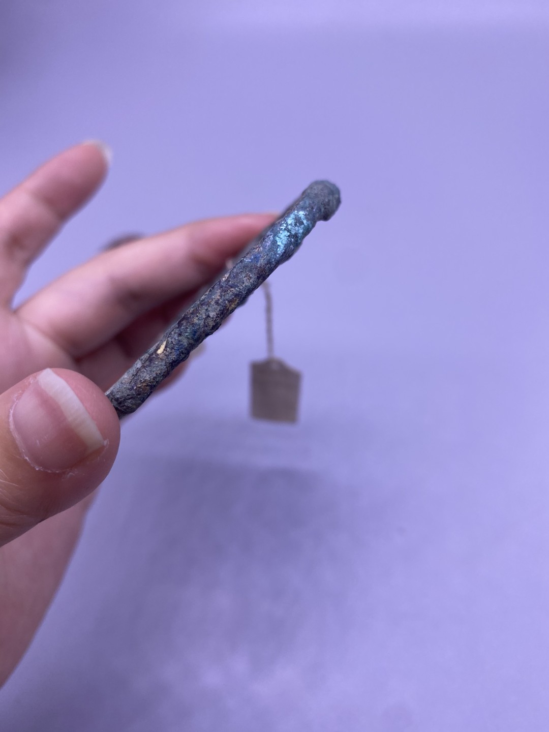 老铜缕空花纹挂件，尺寸6.6厘米，品相如图，200包快递