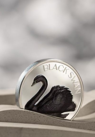 【新品速递】库克2023年黑天鹅双面高浮雕异形银币，999银2盎司，直径38.61毫米，发行2500枚，带证书包装。