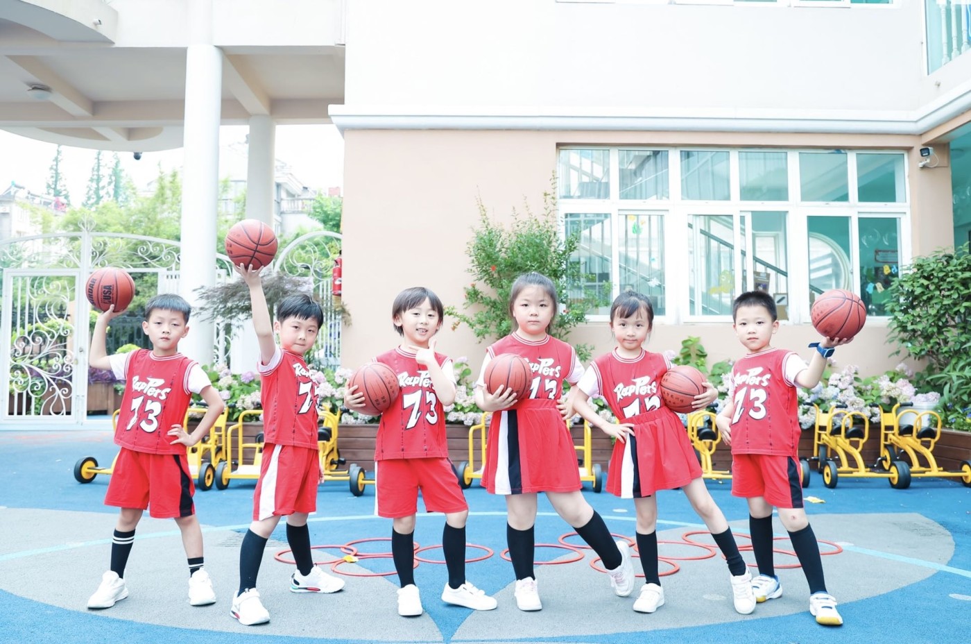 张希曈幼儿园毕业