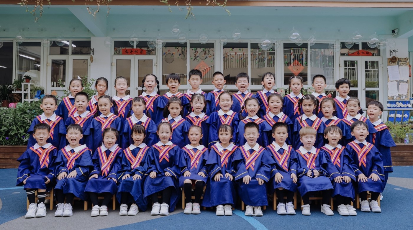 张希曈幼儿园毕业