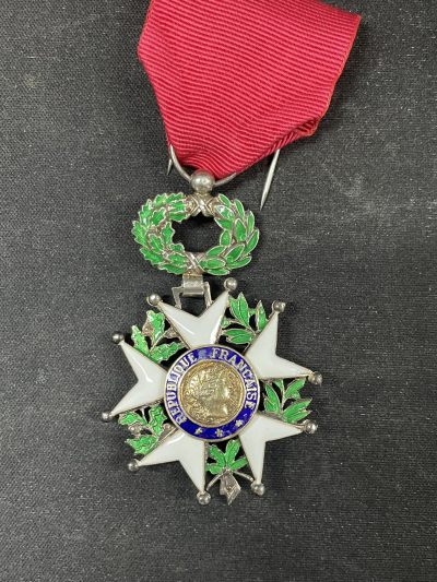 法国荣誉军团勋章几款共和国版