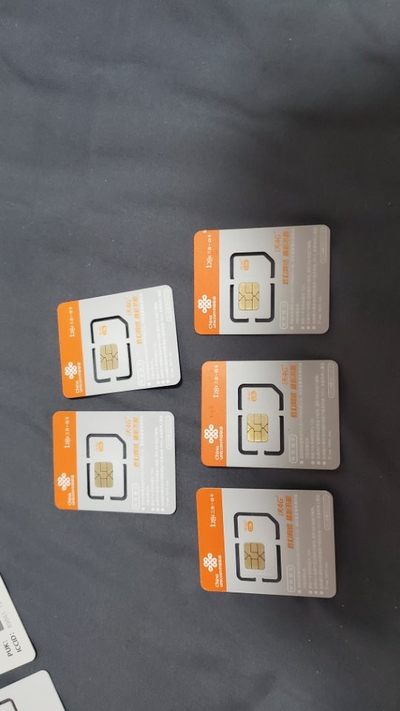 中国联通·沃4G 灰黄色SM卡