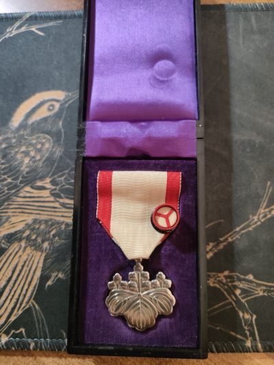 日本勋八等白色桐叶章