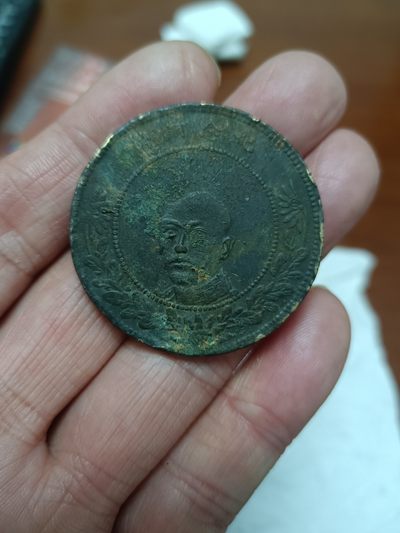 唐军长铜唐头，品相如图所示，保真包老，喜欢收藏的别错过了¥750