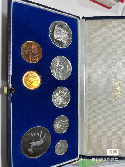 南非 兰特UNC  1989 proof set 包含一枚老彩银币。