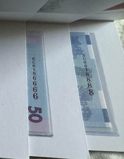 乌克兰纪念钞有无倒置号