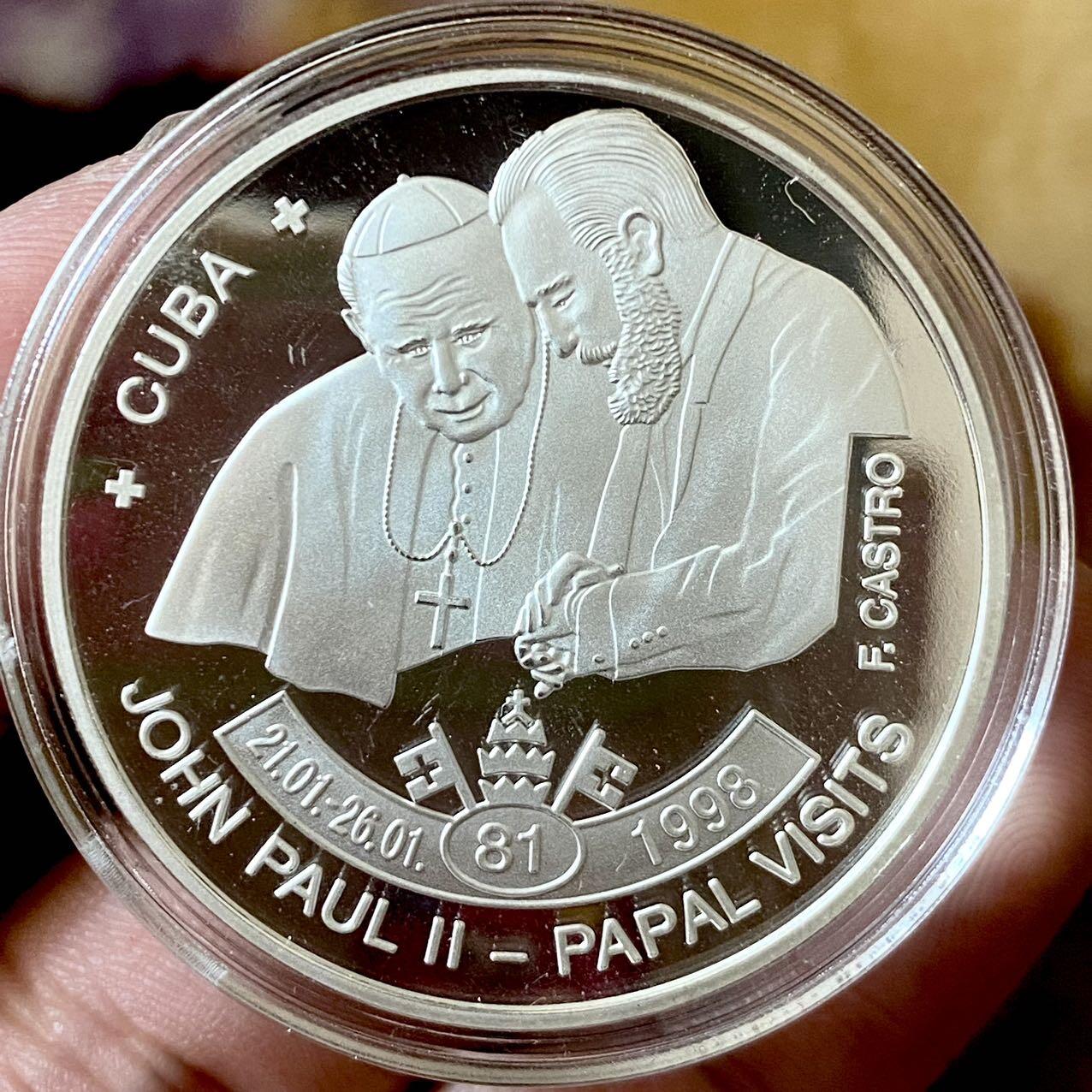 保罗二世与卡斯特罗