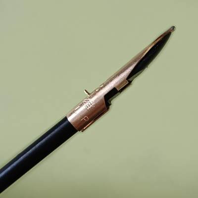 【82年英雄100金笔 】风采