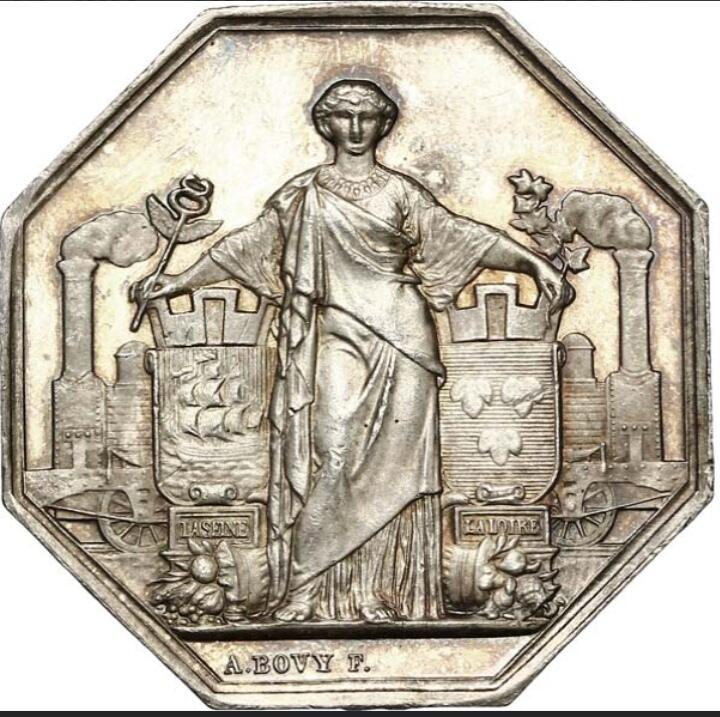 法国八角女神，放在一起，水准即现高下！