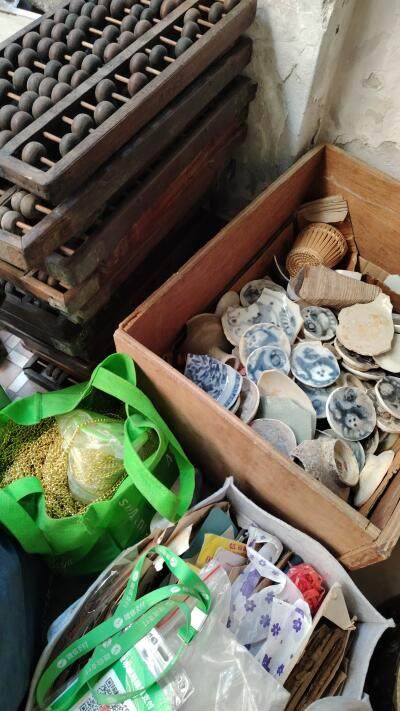 乡下收来的到文昌北路天光墟摆地摊