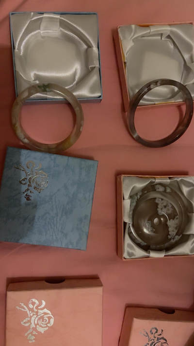 闲置套镯玛瑙，好物不容错过