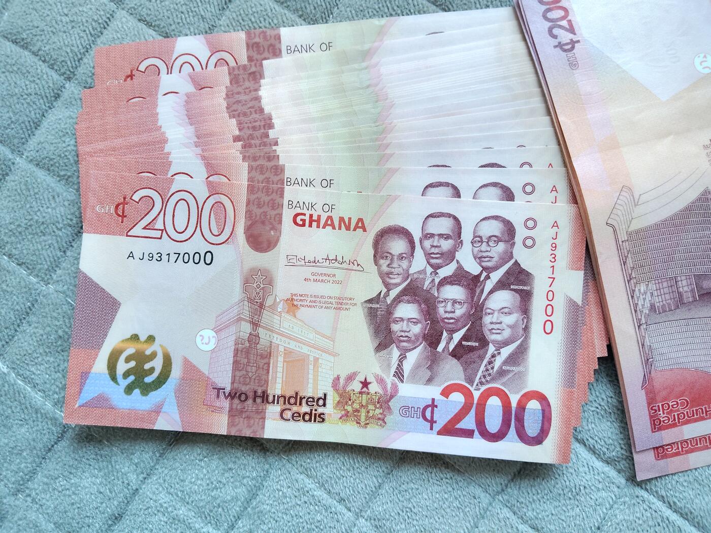 加纳塞地 最高值 全新品相